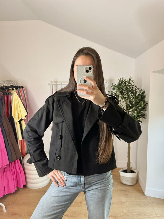 Trench court Alix