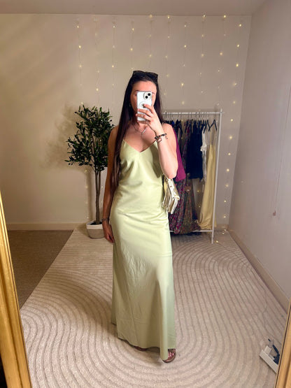 Robe dos nue Éline